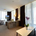 Eden Hotel 4*