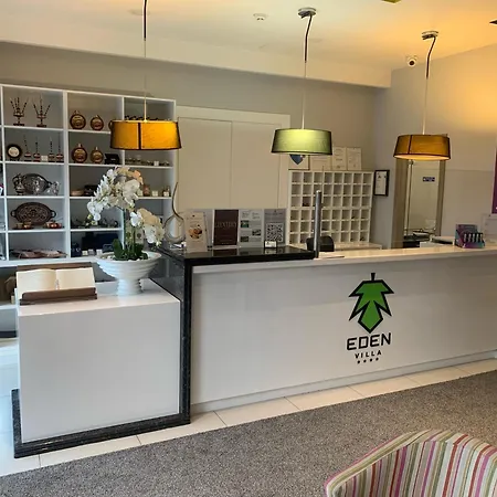 Eden 4*