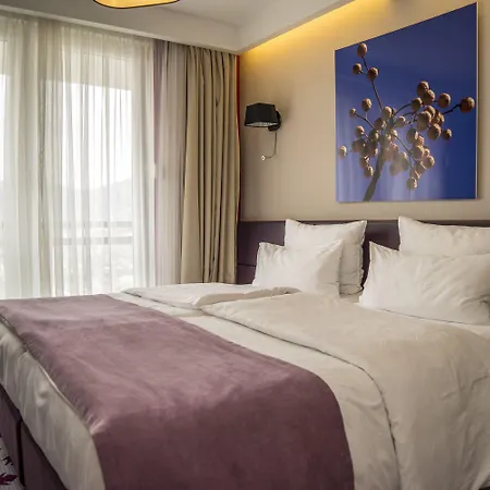 מלון Eden מוסטר