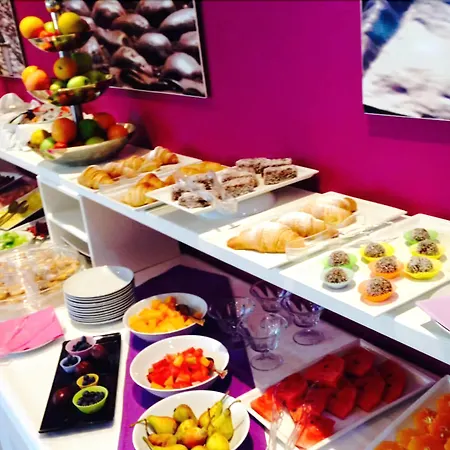 מלון Eden מוסטר